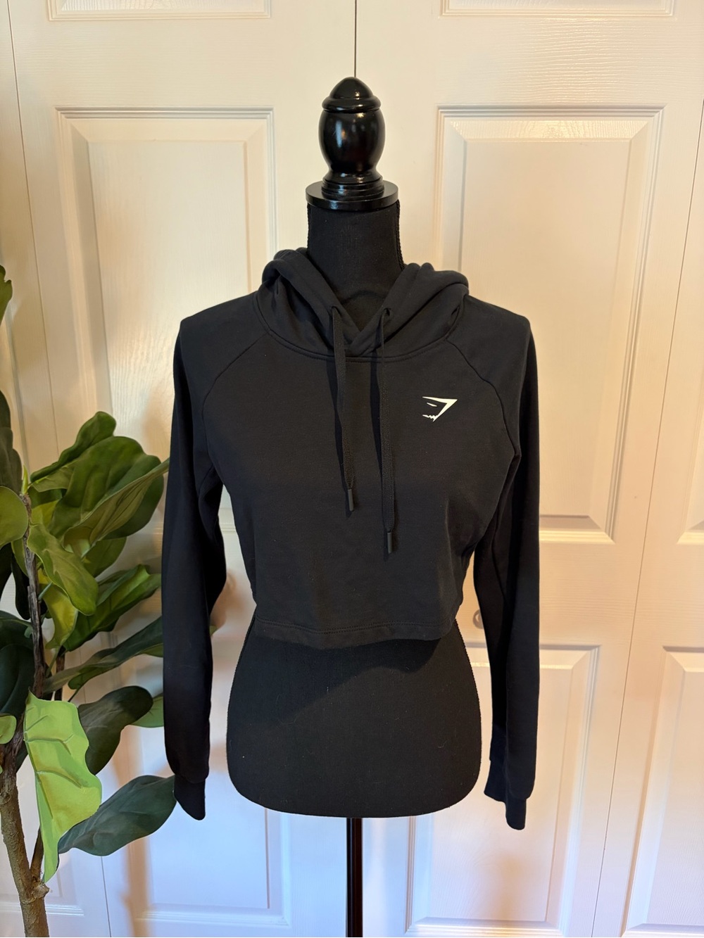Gymshark Black Cropped Hoodie with Logo